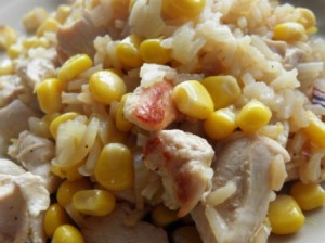 Kurczak z ryżem i kukurydzą